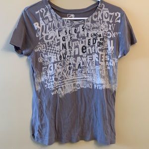 Cute top with small studs🔥Bundle &Save🔥